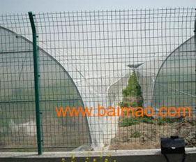 星力網(wǎng)欄廠 專業(yè)生產(chǎn)高質(zhì)量監(jiān)獄護(hù)欄網(wǎng)與機(jī)場(chǎng)護(hù)欄網(wǎng)